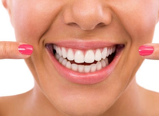 Ce alimente ar trebui evitate pentru a avea un zâmbet alb