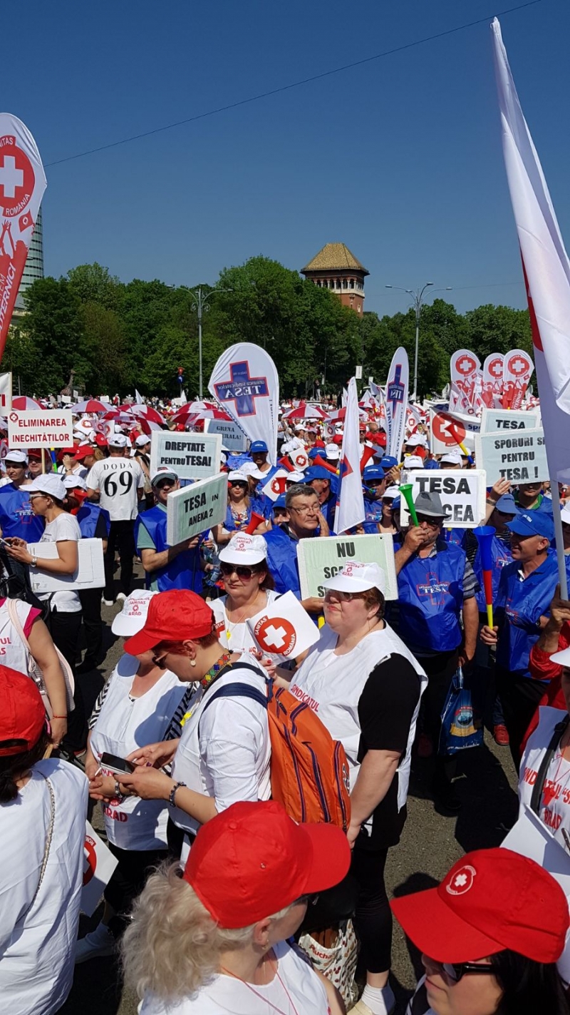 Mai mulți medicii din România și-au dat mâna: Zece revendicări 'esenţiale' adresate Guvernului