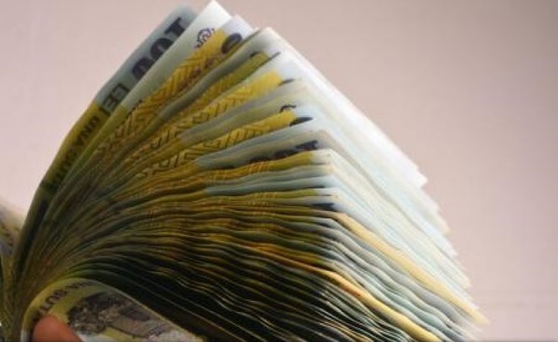 RETROSPECTIVĂ Legea - PARADOX a anului 2018 - A dublat salarii și a generat proteste