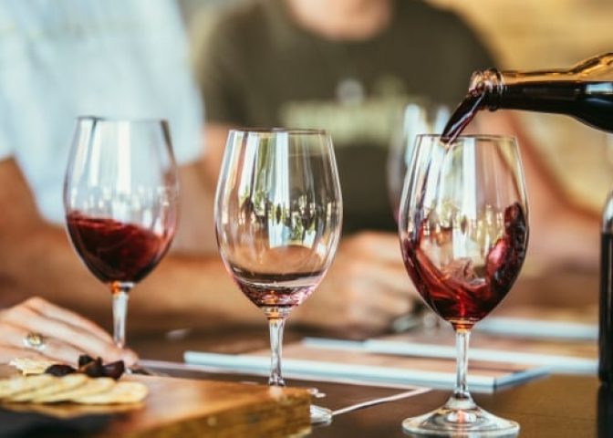 Informațiile pe care TREBUIE să le afli privind consumul de alcool - STRATEGIA care te scapă de problemele din perioada sărbătorilor