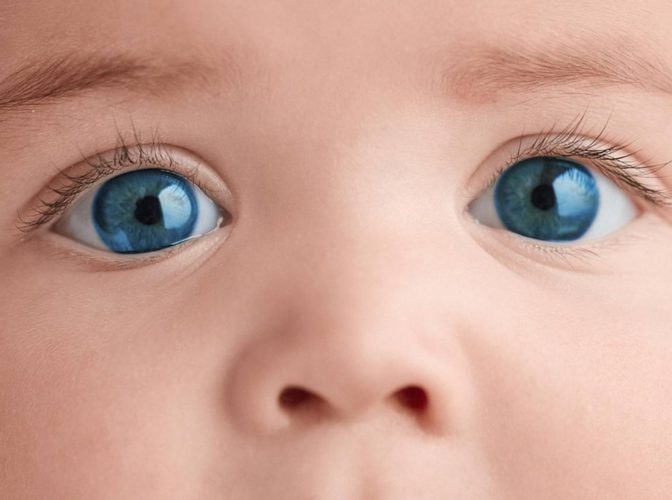 Tehnologie controversată: poți alege culoarea ochilor copiilor tăi înainte de sarcină. Vezi CUM!