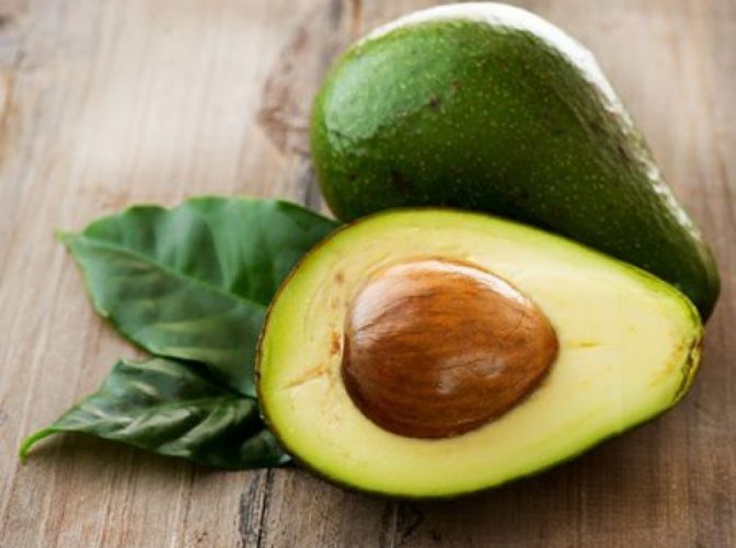 Avocado, fructul care i-a cucerit pe români - Ce se întâplă dacă îl consumi zilnic