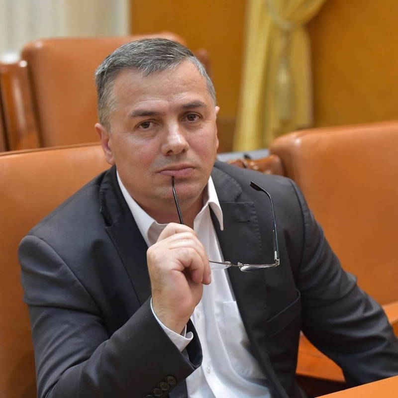 PMP: Sorina Pintea trebuie să verifice urgent legalitatea documentelor în baza cărora profesează în România toți medicii