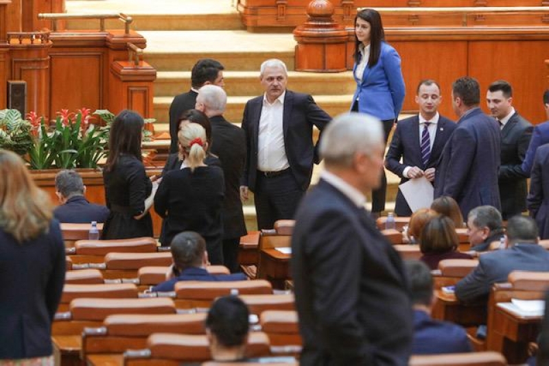 PSD s-a speriat de SRI și a luat bani de la Finanțe pentru a trece amendamentul lui Liviu Dragnea, cel cu Vitamina D: În schimb, SPP are bani mai puțini