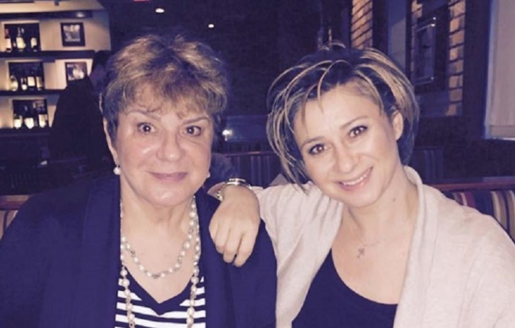 Aproape un an fără marea artistă Ionela Prodan. Ce sumă imensă a cheltuit Anamaria pentru parastasul mamei ei