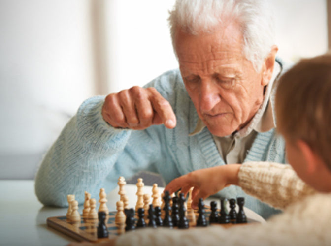 Antrenament pentru creier: Trucurile care reduc riscul de demență la bătrânețe