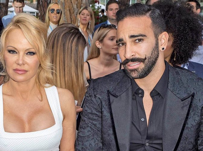 Dacă şi Pamela Anderson a ajuns să fie înşelată… Cine era iubitul celebrei bombe sexy şi de ce îl acuză Pamela