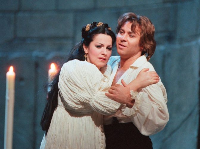 Drama ascunsă ani în şir de o mare divă a muzicii mondiale! Soprana Angela Gheorghiu spune adevăratul motiv al divorţului de tenorul Roberto Alagna abia acum