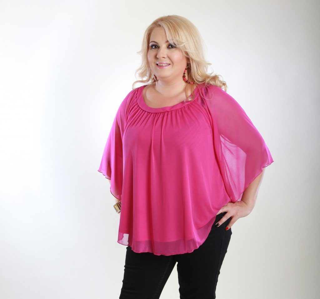 Viorica de la Clejani are un ten de bebeluş, dar spune că îşi face singură cremele pentru faţă! Foloseşte un igredient la care nici nu te gândeai!