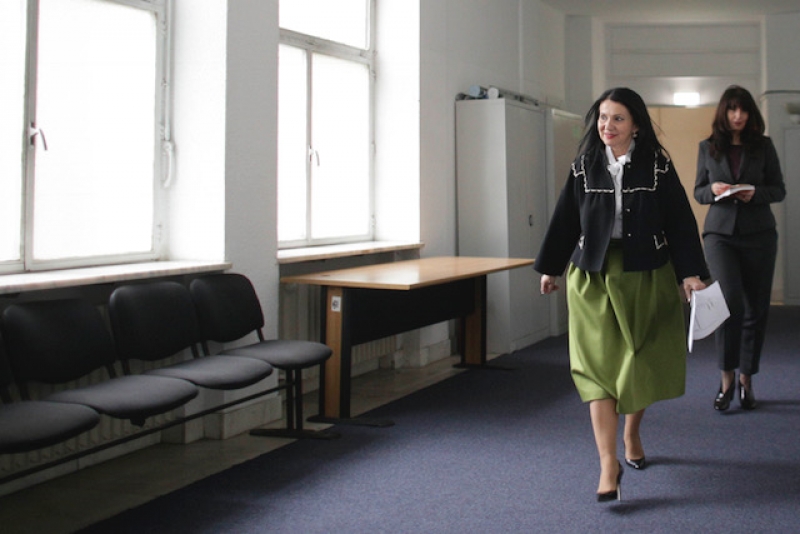 Sorina Pintea cere MĂSURI URGENTE în cazul asistentei care a ȚIPAT la o fetiță bolnavă care plângea de durere