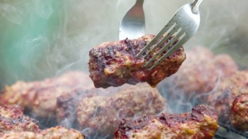 Un singur MIC asigură 36,96 % din doza zilnică recomandată de sare ! Mici cu până la 7 E-uri !