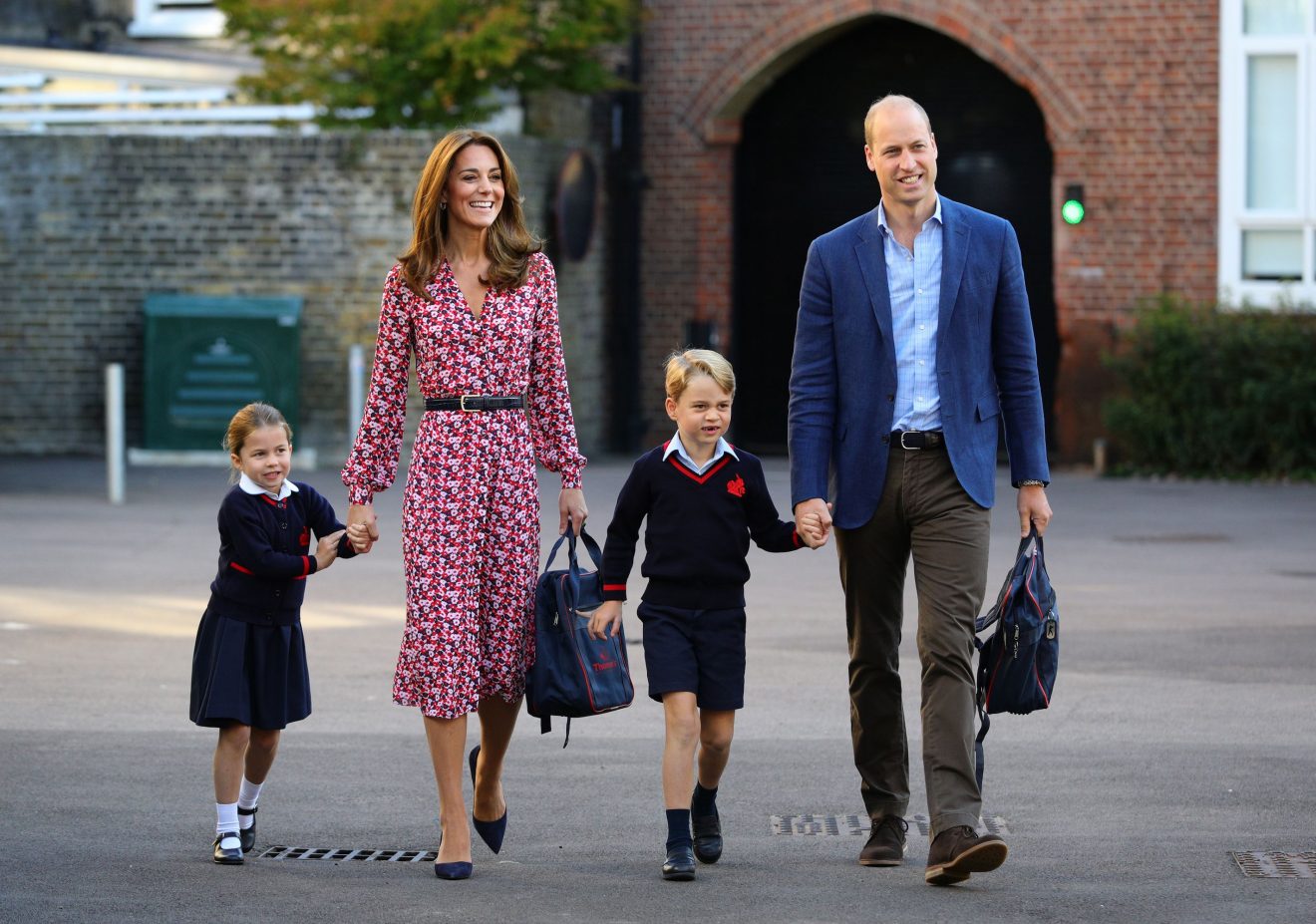 Prinţesa Charlotte, strănepoata Reginei Marii Britanii, probleme la grădiniţă: Ce poreclă i-au pus colegii