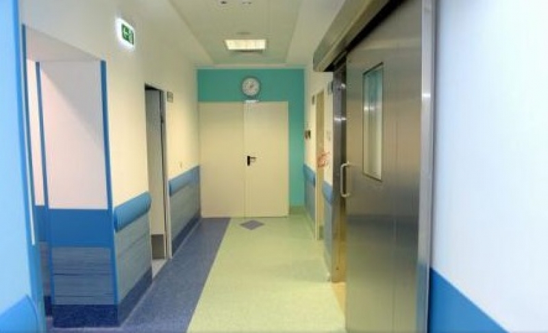 Centru de arşi de la Iaşi a fost inaugurat; Moment de reculegere pentru victimele de la Colectiv