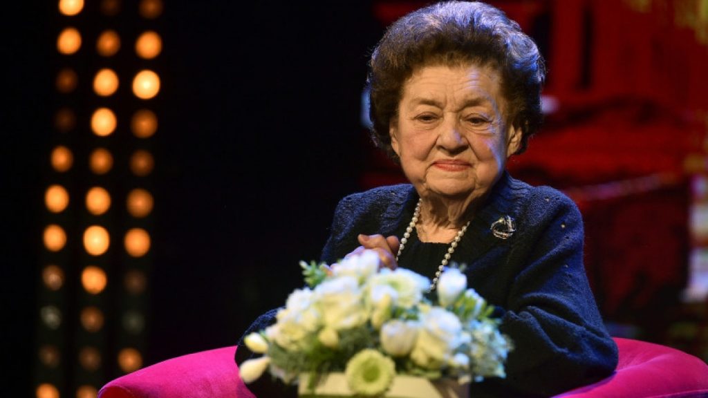 Medicii îi liniștesc pe admiratorii Tamarei Buciuceanu! Marea artistă nu e nici intubată, nici ținută la aparate