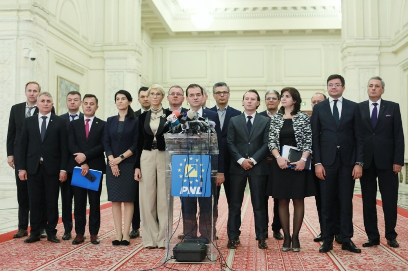 E SHOW în Guvernul Orban: ministrul Sănătății promite că se duce peste Florin Cîțu, la Finanțe: Niciodată nu sunt mulțumit