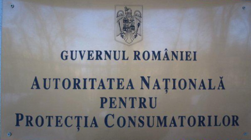 Nereguli găsite de inspectorii OPC la Constanța: Mașină de popcorn ruginită și alimente ținute pe jos, la Festivalul Iernii