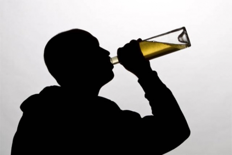Mitul cu alcoolul care combate frigul: Medicii dezvăluie care este, de fapt, efectul acestei combinații