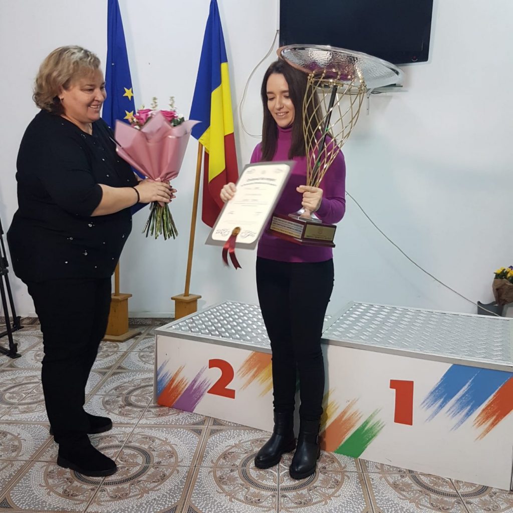 Laura Coman este sportivul anului în tirul românesc! Campioana care ţinteşte medalia olimpică la Tokyo a ajuns sportivă din întâmplare