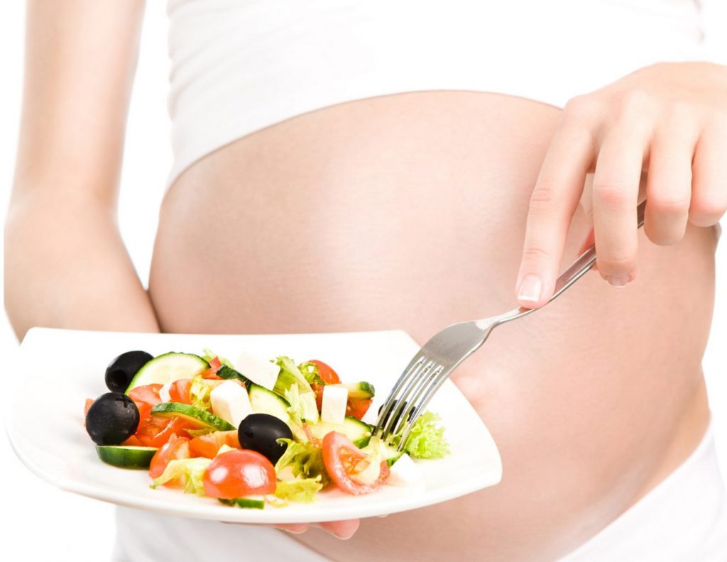 Însărcinată de Sărbători? Ce trebuie să știți despre preparatele tradiționale, ce spun medicii î n cazul gravidelor