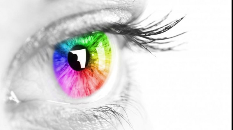 O ieșeancă vede din nou, după 47 de ani, în urma unui transplant de cornee