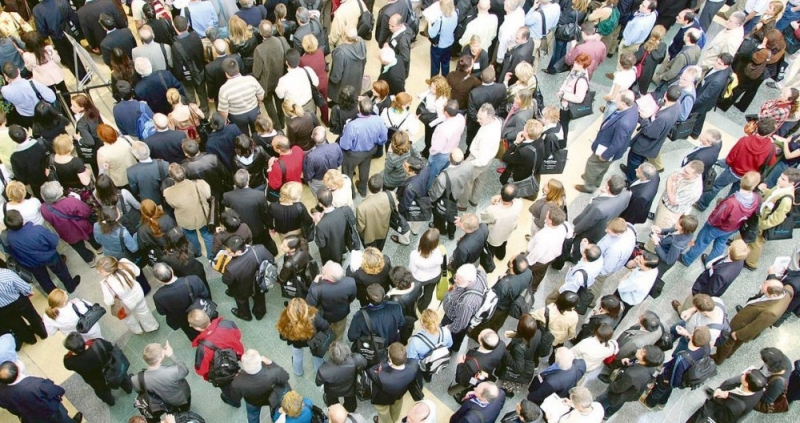 Mega-afacere cu datele de sănătate ale românilor: giganții asigurărilor au început cursa contracronometru în Europa de Est