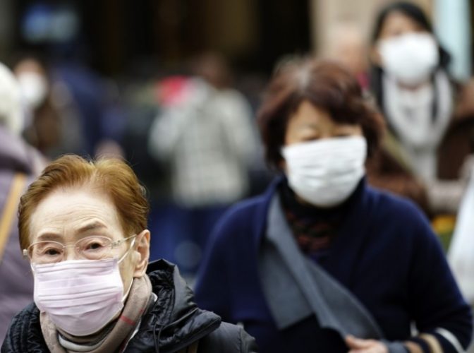SITUAȚIA SE COMPLICĂ - China anunţă un al treilea mort de pneumonie virală şi aproape 140 de cazuri noi