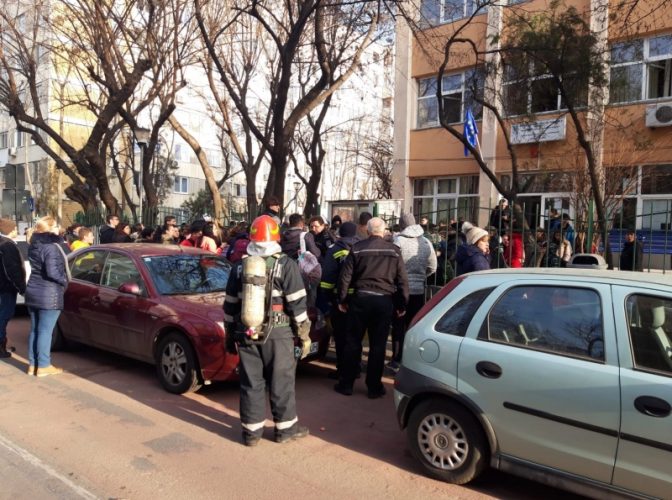 Ministerul Sănătății anunță că DSP a trimis inspectori sanitari la Școala 133 din București, după ce unitatea a fost evacuată în urma unei deratizări