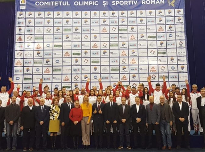 „Tricolorii” au pornit în căutarea medaliei la olimpiada de iarnă de la Lausanne