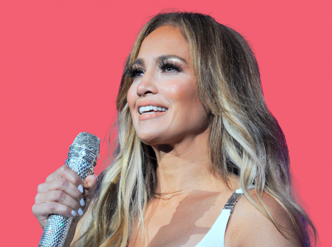 Jennifer Lopez îşi dezvăluie trucurile: Cum reuşteşte să arate cu 20 de ani mai tânără