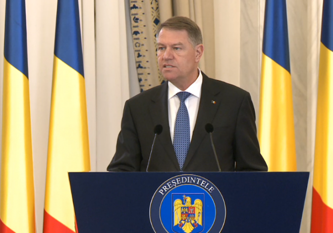 Klaus Iohannis distribuie reguli de prevenție în cazul coronavirusului: Răspândirea de știri alarmiste poate genera epidemie de panică