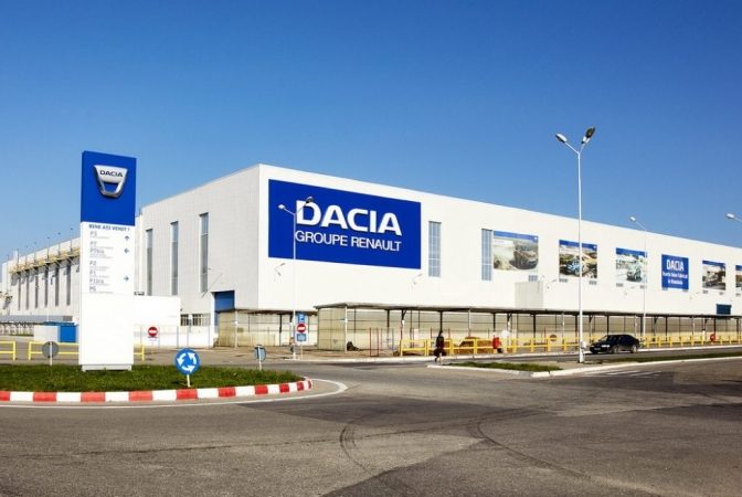 BREAKING - Dacia închide fabrica de la Mioveni din cauza pandemiei de coronavirus