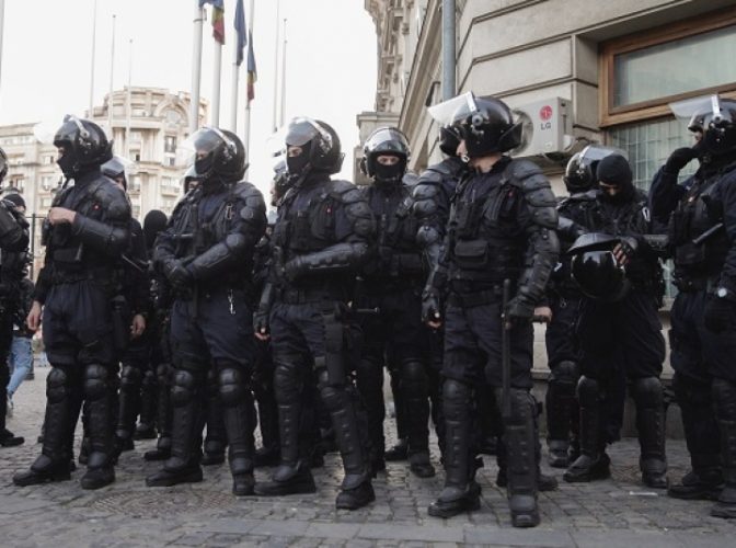 ALERTĂ - Al doilea jandarm din Bucureşti infectat cu COVID-19, Jandarmedia contrazice Parchetul Militar