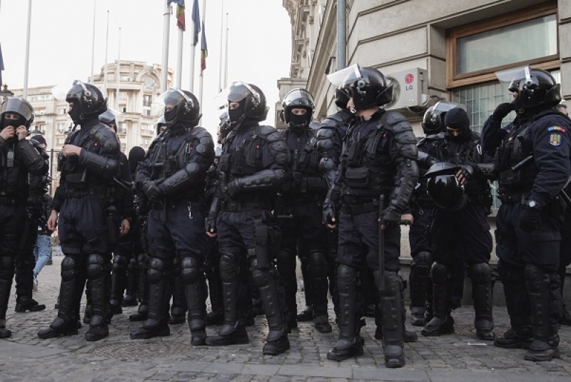 ALERTĂ - Al doilea jandarm din Bucureşti infectat cu COVID-19, Jandarmedia contrazice Parchetul Militar